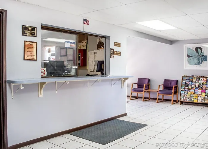 Rodeway I-40 Inn 3*